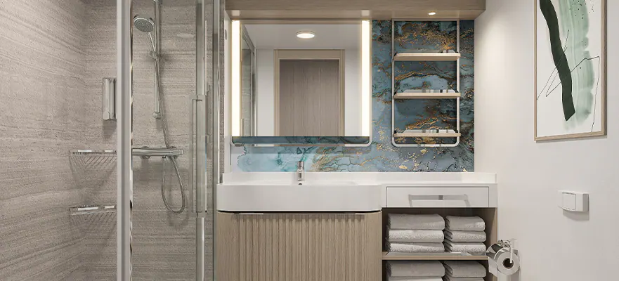 Forward-Facing Club Balcony Suite